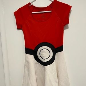 Pokémon : pokeball dress